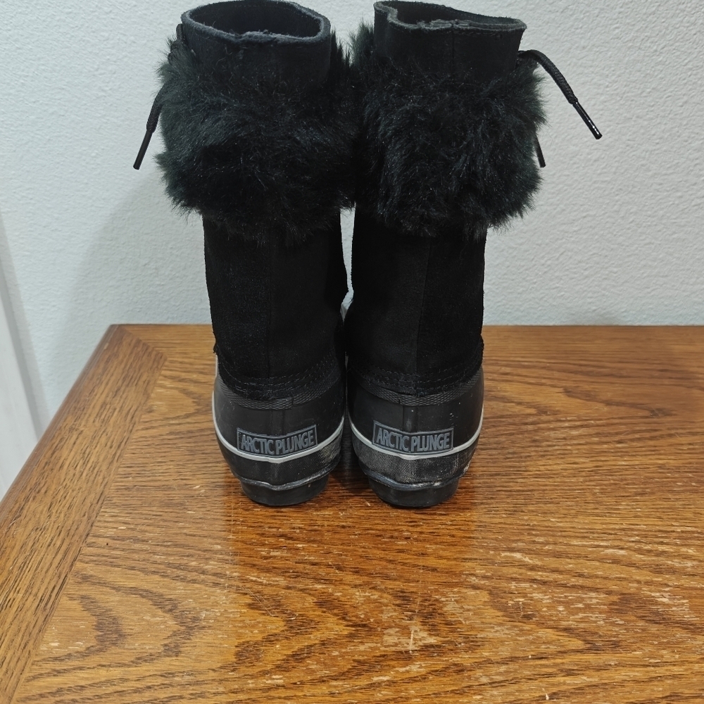 Fuax Fur. Women’s 9 Steel Shank Snow Boots Leather Upper - Picture 4 of 9